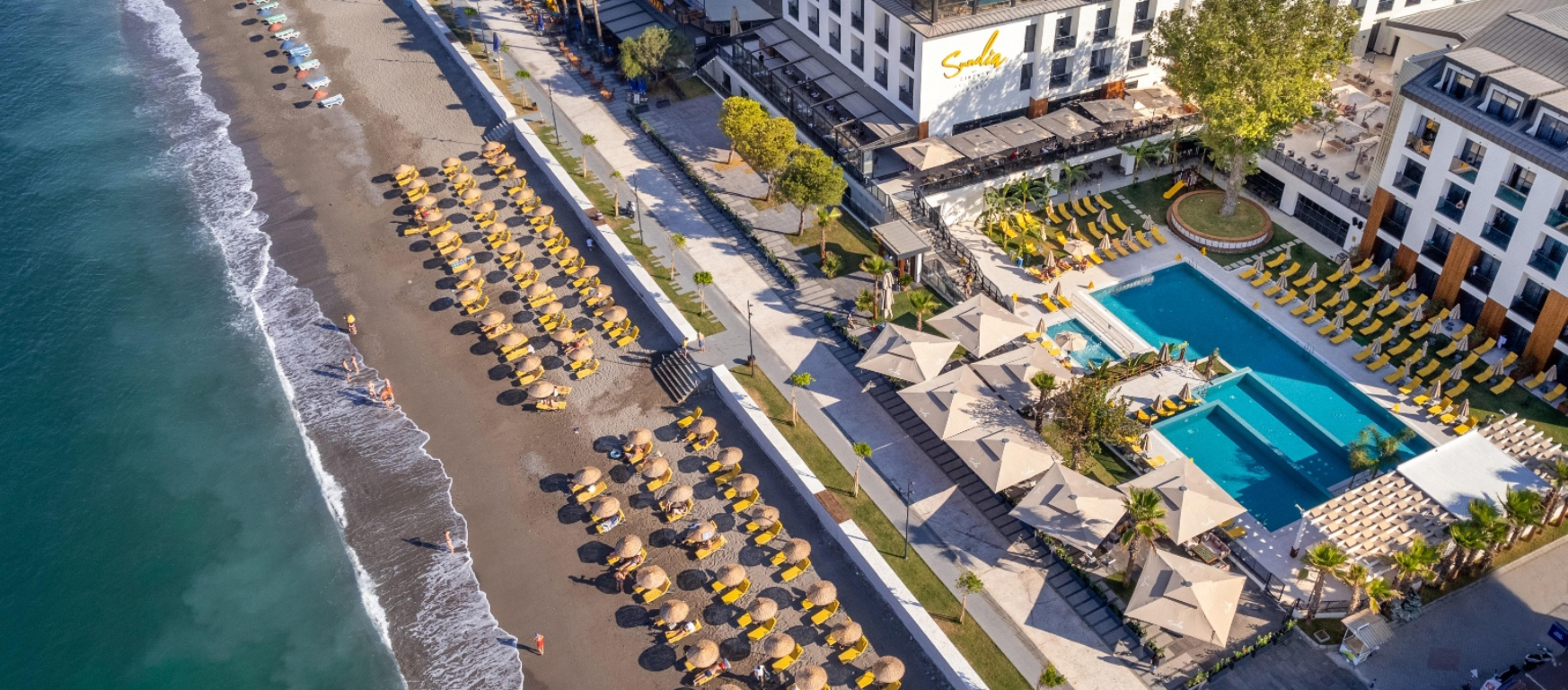 Sundia Exclusive By Liberty Fethiye Adults Only Hotel Eksteriør billede Aerial view of the beach